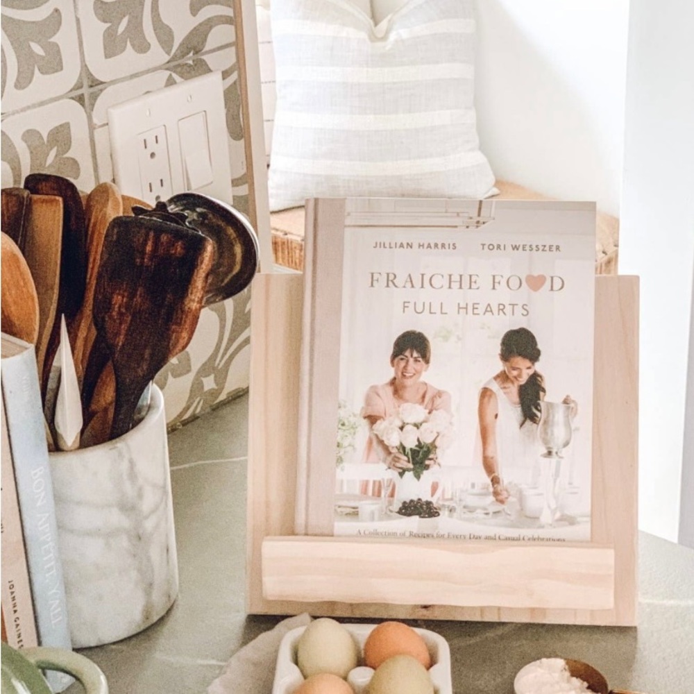 Adjustable Pine wood cookbook stand